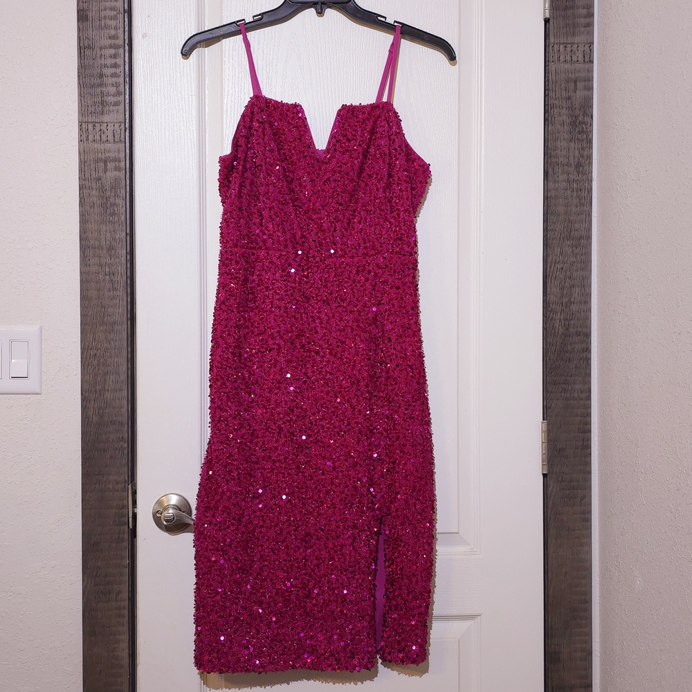 Elegant Pink Sequin Dress